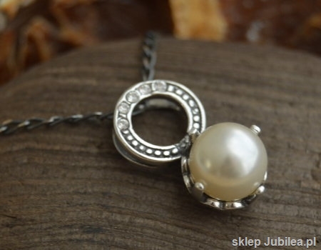 ALLI - srebrny wisiorek z perłą i kryształkami