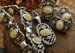 BAROCCO - srebrny komplet z bursztynem i perłami