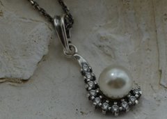 SENTOSA - srebrny wisiorek z perłą i cyrkoniami