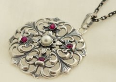 DOROTA - srebrny wisior perła i rubiny