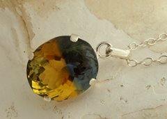 Dwa Światy Madagaskaru: Unikatowy Szafir Pitambari