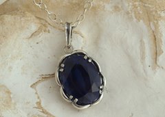 Świt nad Cejlonem wisiorek z naturalnym szafirem